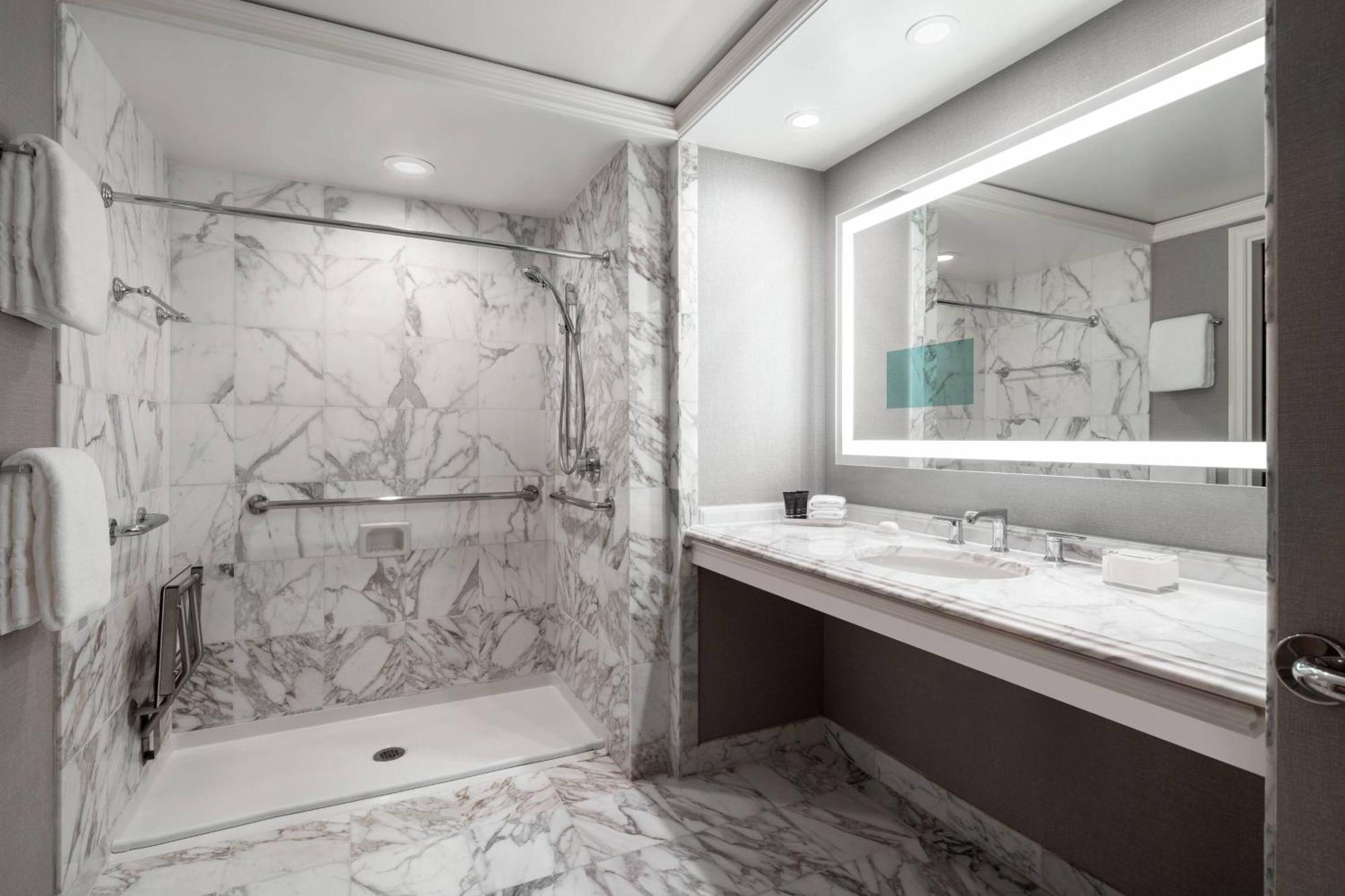 The Ritz-Carlton, St. Louis Clayton Exterior foto